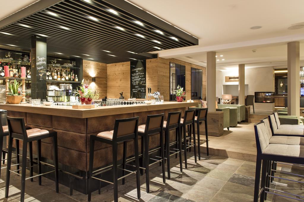 Hotel Palue ปอนเตรสซีนา ภายนอก รูปภาพ