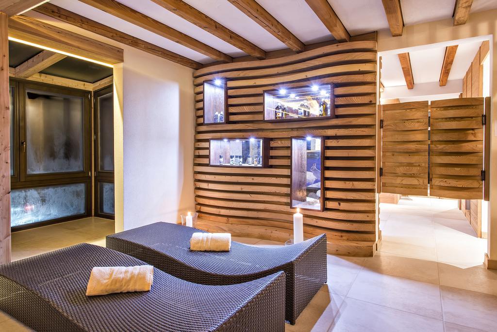 Hotel Palue ปอนเตรสซีนา ภายนอก รูปภาพ